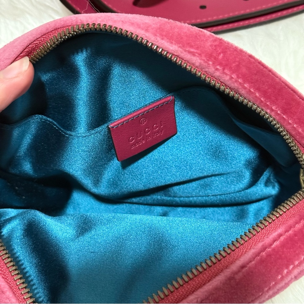 Gucci Marmont Fuchsia Pink Velvet Belt Bag - Picture 5 of 8